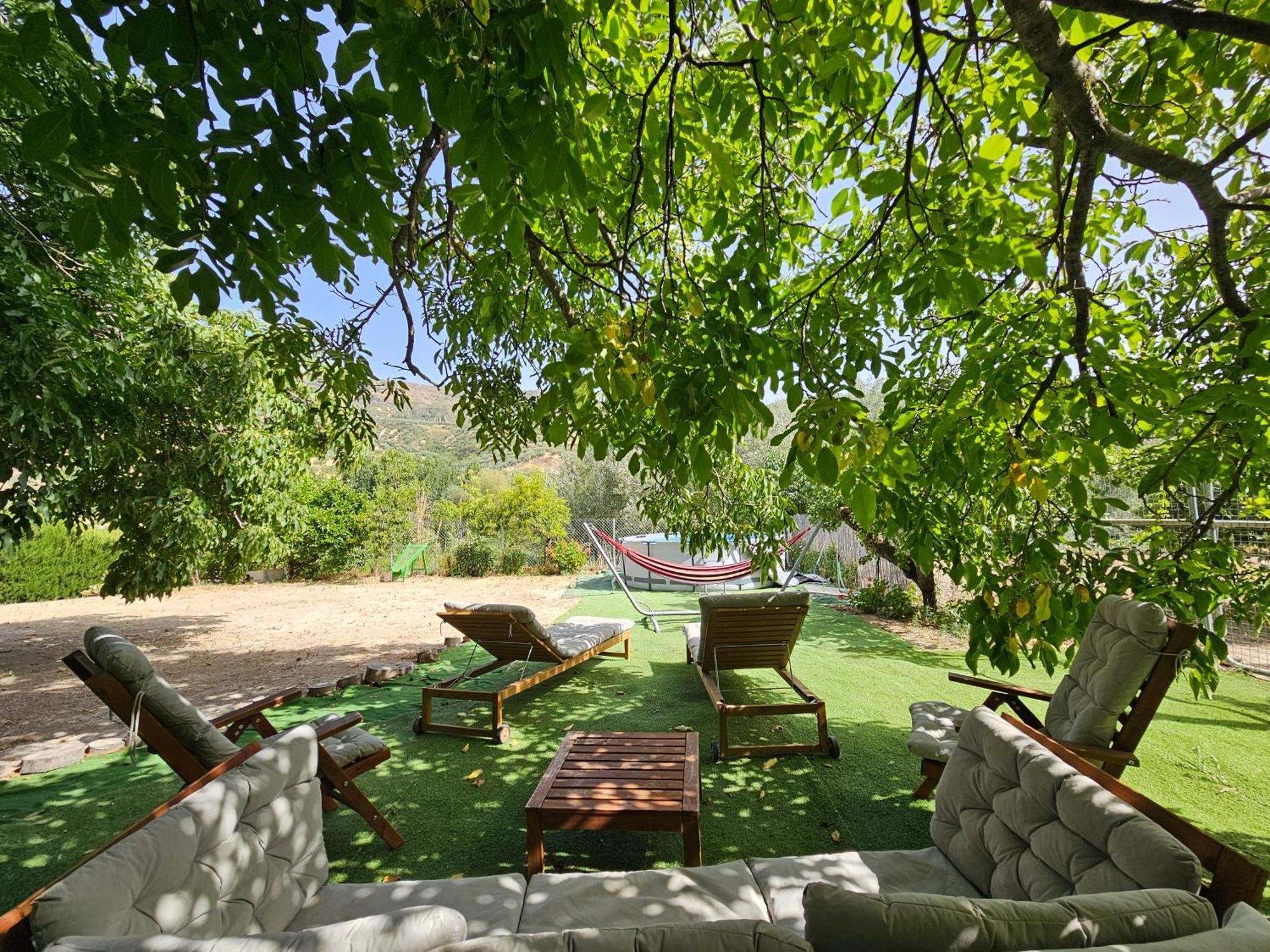 La Huerta Del Castillo Con Su Caz De Agua - Enjoy Life & Relax Castillo de Locubin Exterior photo